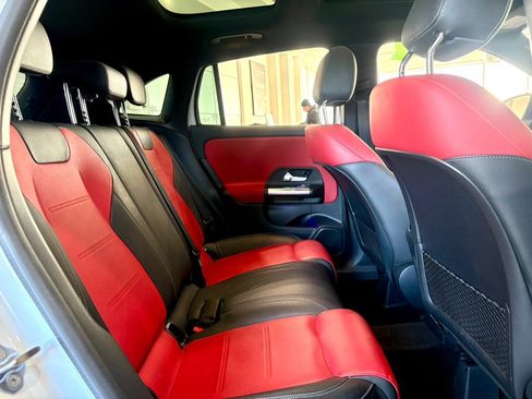 Used 2022 Mercedes-Benz GLA 35 AMG 4MATIC image 19