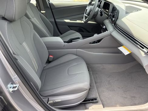 New 2026 Hyundai Elantra Sport FWD image 9