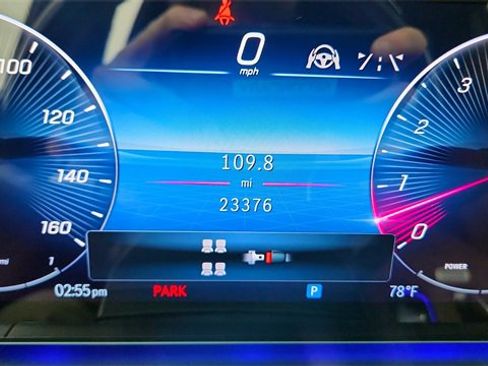 Used 2025 Mercedes-Benz GLS 450 4MATIC image 43