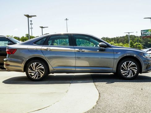 Used 2020 Volkswagen Jetta SEL FWD image 6