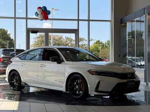 Used 2026 Honda Civic Type R image 8