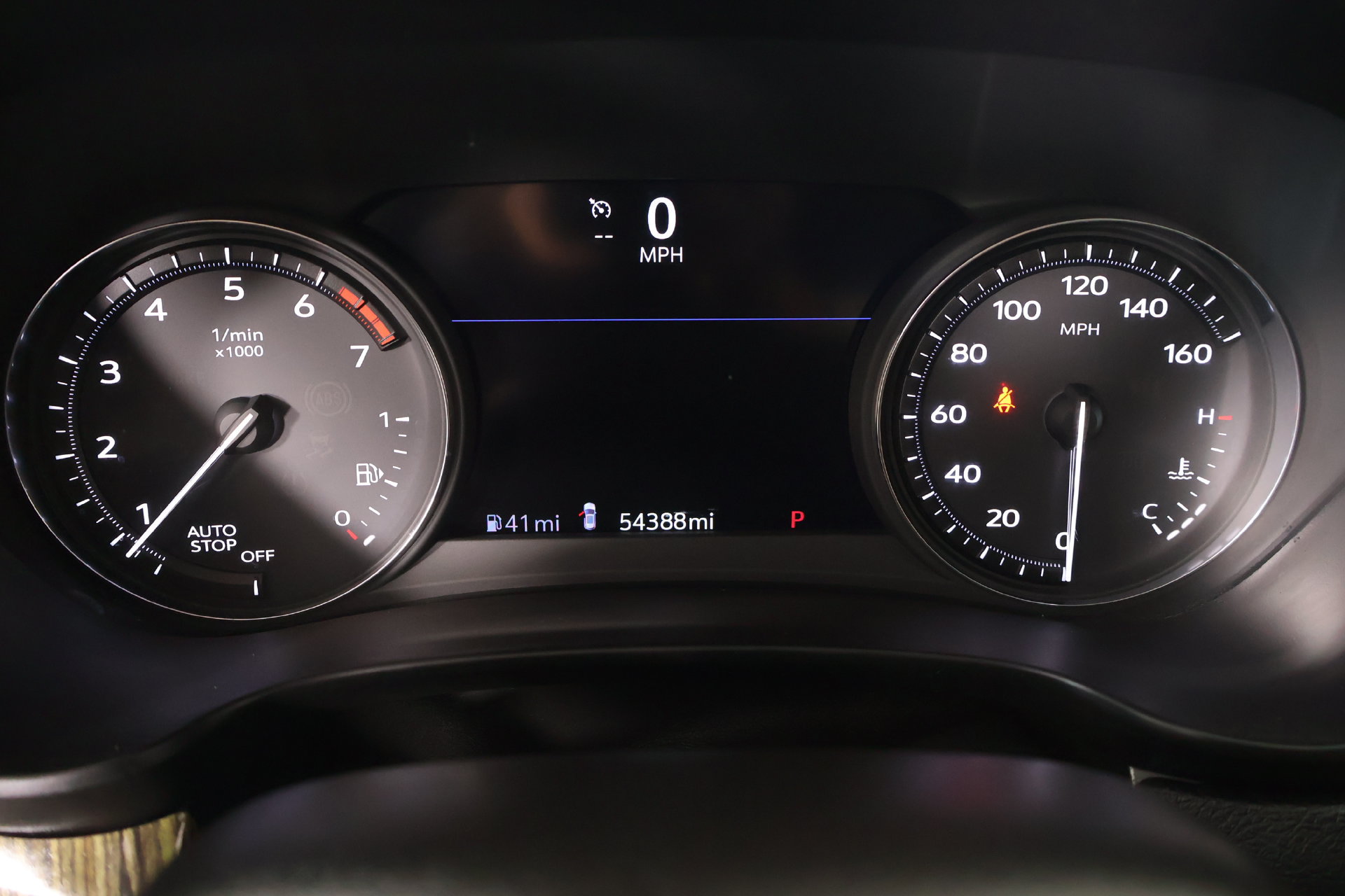 Used 2019 Cadillac XT4 Premium Luxury FWD image 4