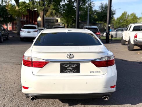 Used 2013 Lexus ES 350 w/ Luxury Pkg FWD image 7