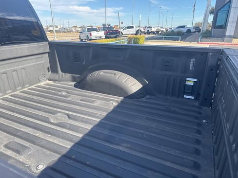 Used 2024 Ford F250 Platinum w/ FX4 Off-Road Package image 8