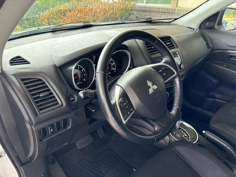Used 2015 Mitsubishi Outlander Sport ES FWD image 16