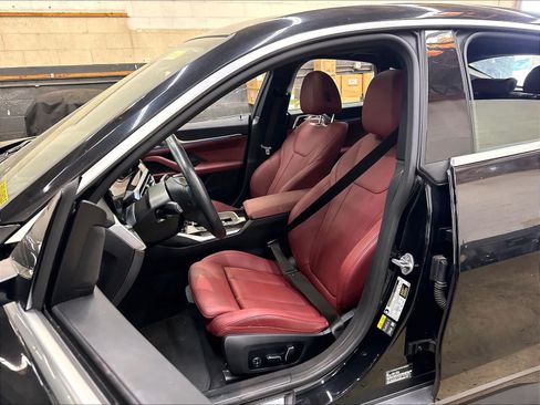 Used 2024 BMW i4 eDrive40 w/ Premium Package RWD image 27