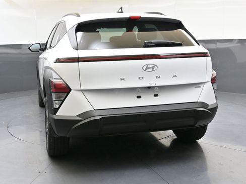 Certified 2025 Hyundai Kona SEL image 4