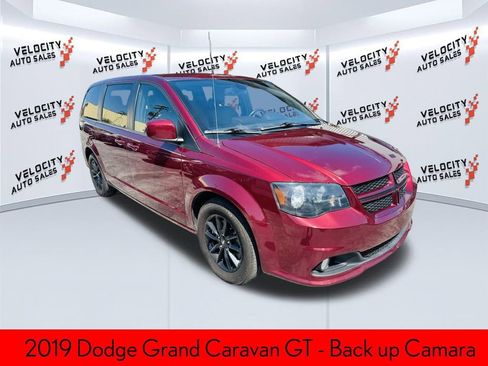 Used 2019 Dodge Grand Caravan GT image 1