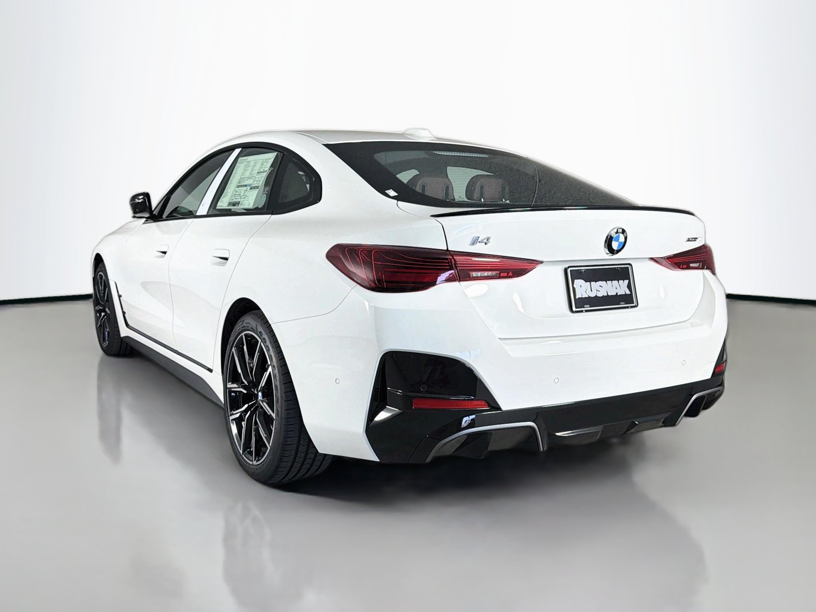 New 2026 BMW i4 eDrive40 w/ M Sport Package RWD image 5
