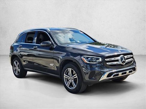 Certified 2022 Mercedes-Benz GLC 300 image 3