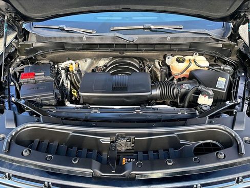 Used 2021 Chevrolet Tahoe Premier w/ Premium Package AWD/4WD image 10