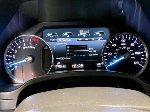 Used 2018 Ford Expedition Max XLT w/ Equipment Group 202A RWD image 18