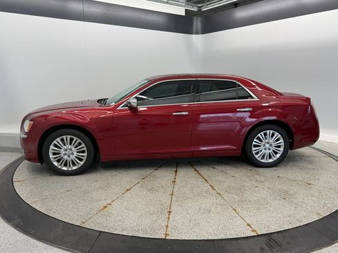 Used 2013 Chrysler 300 C AWD/4WD image 10