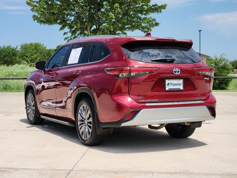 Used 2021 Toyota Highlander Platinum AWD/4WD image 5