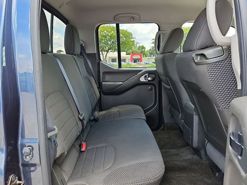Used 2014 Nissan Frontier PRO-4X w/ Pro-4x Graphics Package AWD/4WD image 29