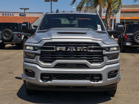 New 2026 RAM 3500 Big Horn AWD/4WD image 9