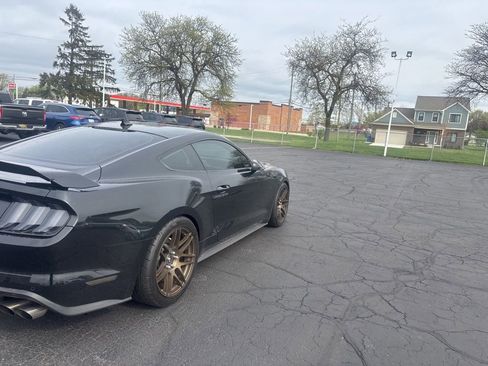 Used 2020 Ford Mustang GT Premium w/ GT Performance Package RWD image 6