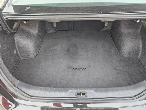 Used 2024 Nissan Altima 2.5 SV image 24