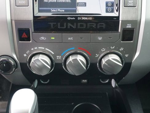 Used 2018 Toyota Tundra SR5 image 28