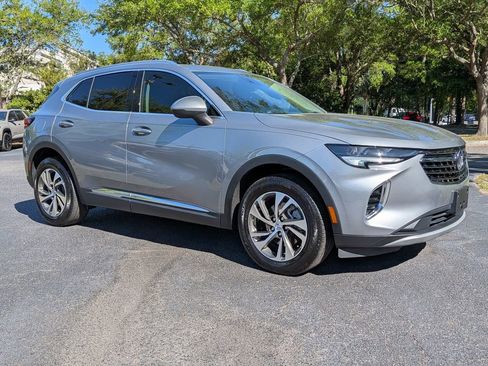 Used 2023 Buick Envision Essence FWD image 2