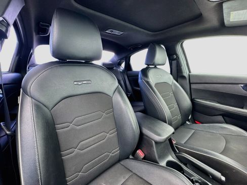 Used 2020 Kia Forte GT-Line w/ GT-Line Premium Package FWD image 19