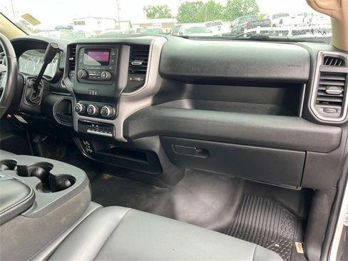 Used 2020 RAM 5500 Tradesman w/ Chrome Appearance Group image 15