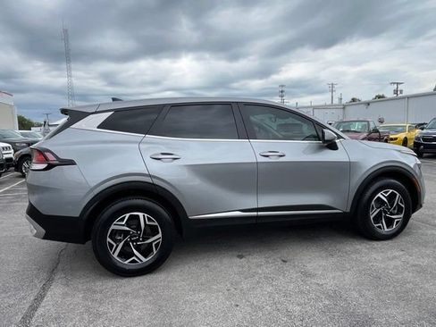 Used 2023 Kia Sportage LX AWD/4WD image 14
