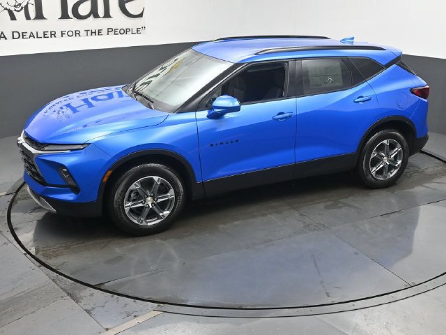 New 2026 Chevrolet Blazer LT w/ Convenience Package FWD image 22