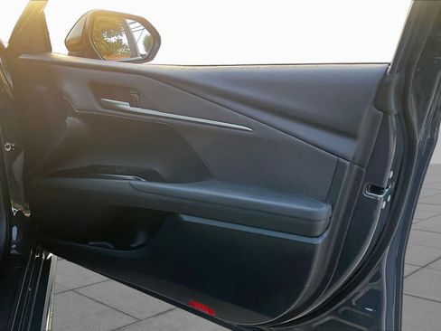 Used 2025 Toyota Camry SE FWD image 20