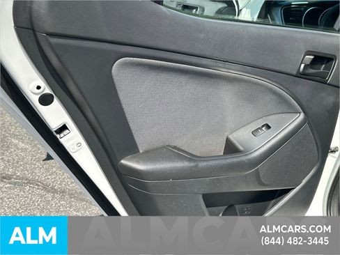 Used 2015 Kia Optima LX FWD image 14