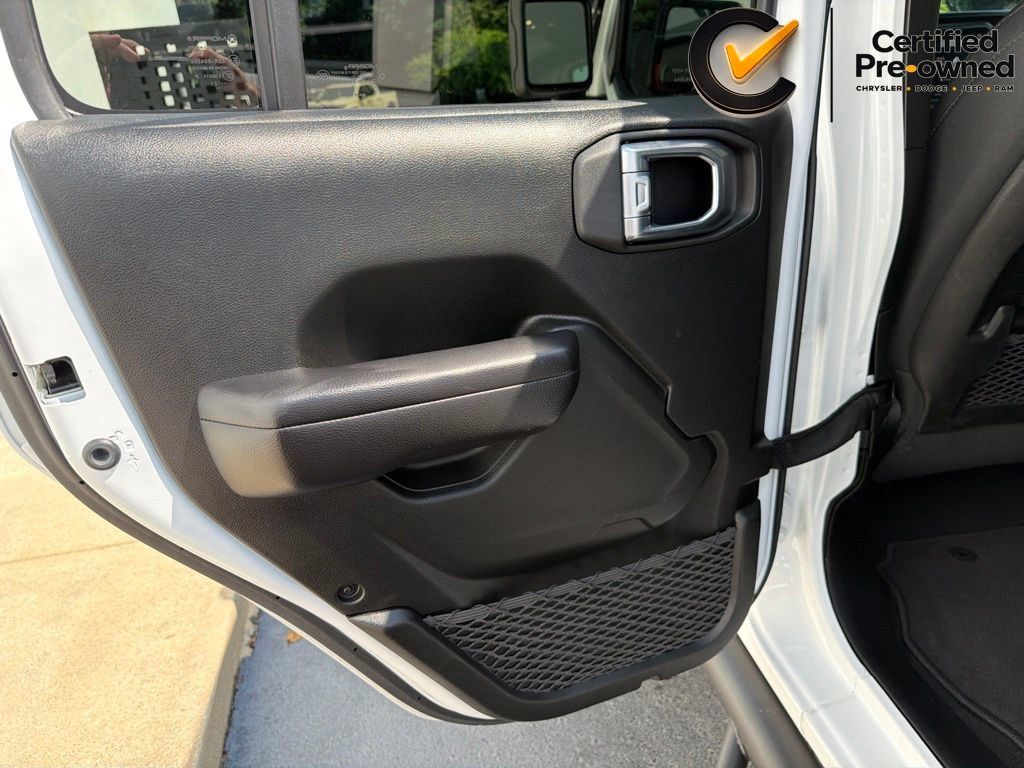 Certified 2021 Jeep Gladiator Rubicon AWD/4WD image 50