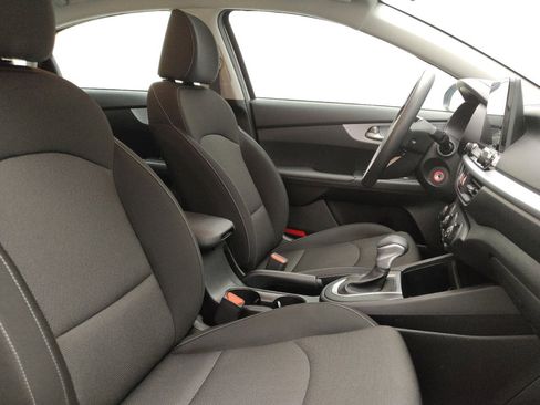 Used 2024 Kia Forte LXS image 19