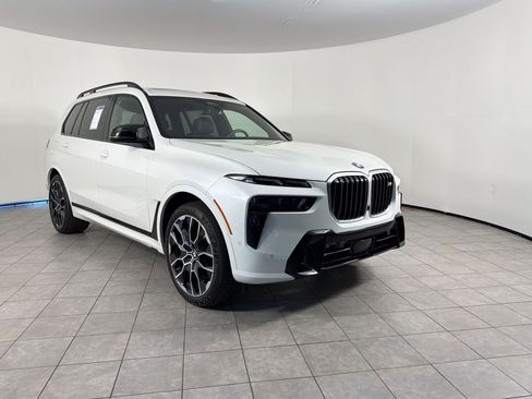 Certified 2025 BMW X7 M60i AWD/4WD image 7