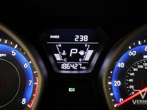 Used 2016 Hyundai Elantra SE w/ Option Group 02 image 9