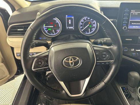 Used 2021 Toyota Camry LE FWD image 14