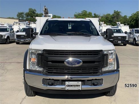 Used 2019 Ford F550 2WD Regular Cab Super Duty image 14