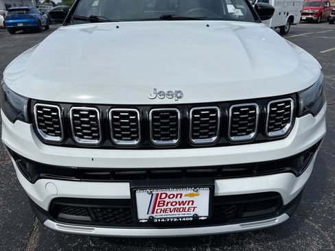 Used 2024 Jeep Compass Limited AWD/4WD image 29