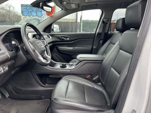 Used 2022 GMC Acadia SLT image 17