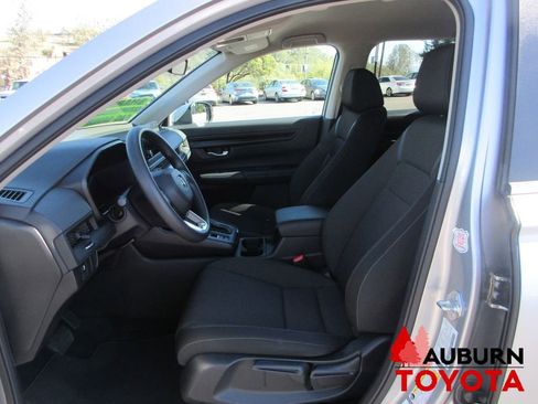 Used 2025 Honda CR-V LX image 9
