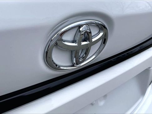 Used 2025 Toyota Corolla LE FWD image 29