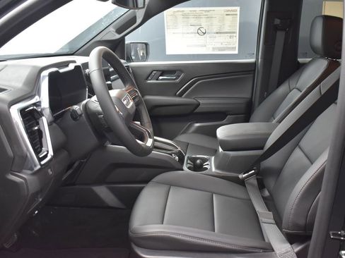 New 2025 GMC Canyon Elevation w/ Convenience Package image 26