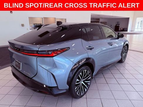 Used 2023 Lexus RZ 450e Premium w/ Technology Package image 8