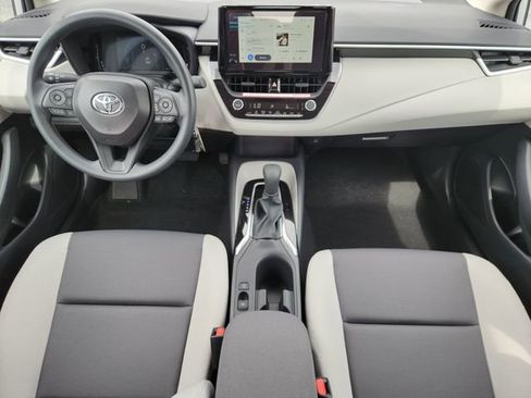 Used 2026 Toyota Corolla LE image 19