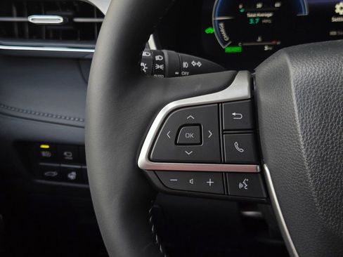 Certified 2026 Toyota Highlander Limited AWD/4WD image 23