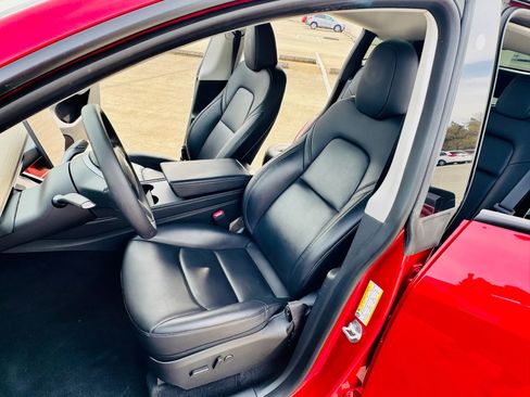 Used 2023 Tesla Model Y Long Range image 20