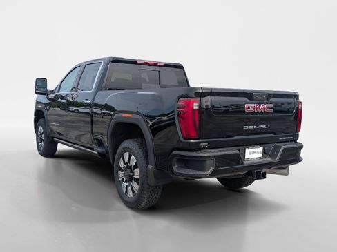 New 2026 GMC Sierra 2500 Denali w/ Denali Reserve Package AWD/4WD image 4