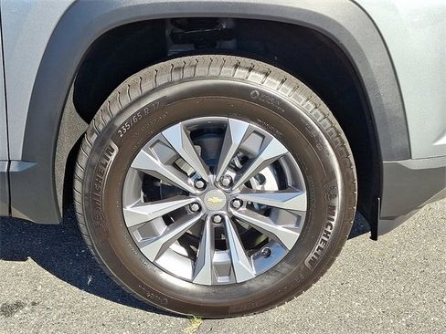 New 2026 Chevrolet Equinox LT w/ Convenience Package II image 6