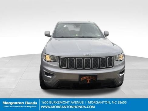 Used 2019 Jeep Grand Cherokee Laredo w/ Laredo X Package AWD/4WD image 3