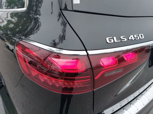 New 2025 Mercedes-Benz GLS 450 4MATIC image 38