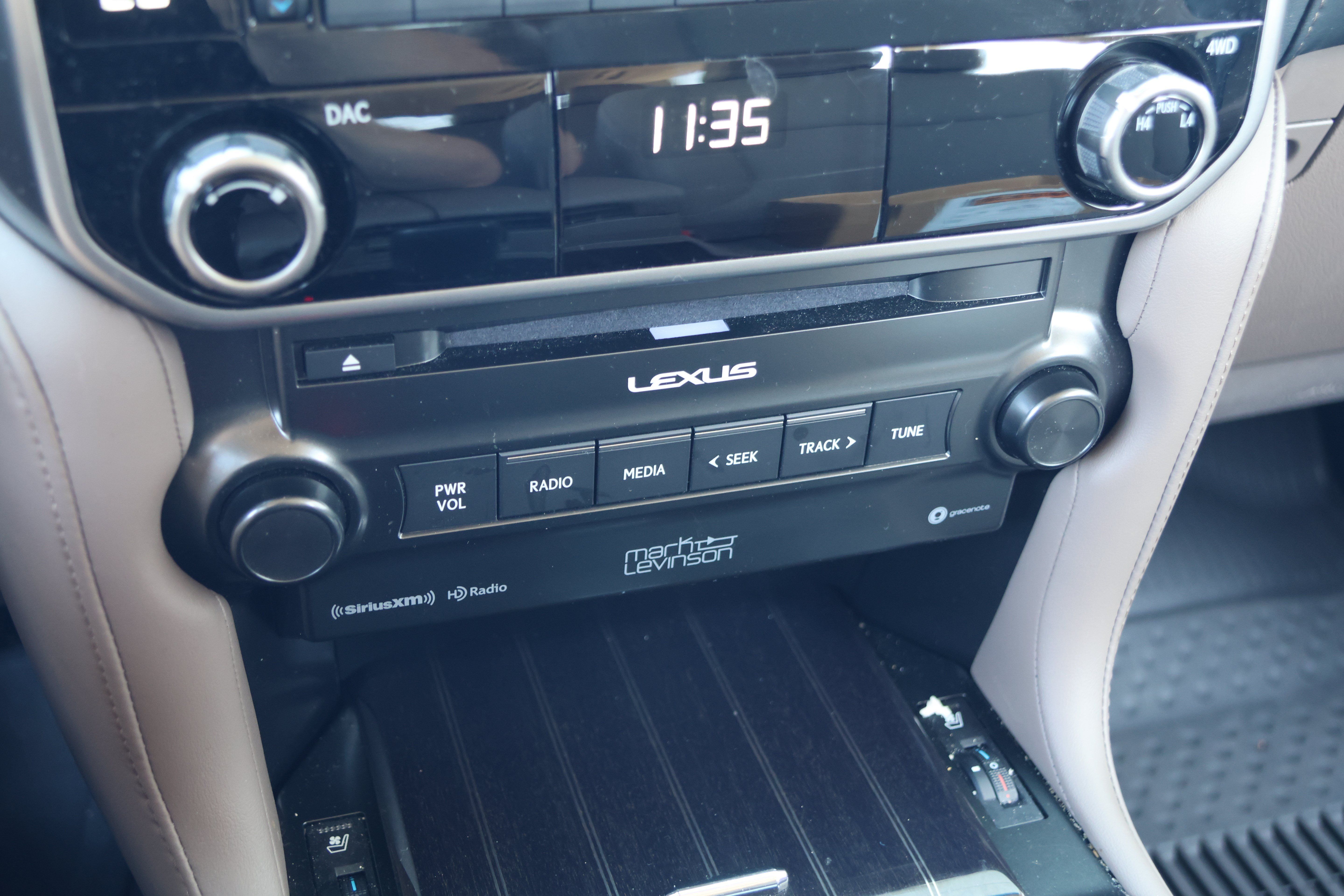 Used 2023 Lexus GX 460 Premium w/ Premium Plus Package AWD/4WD image 28